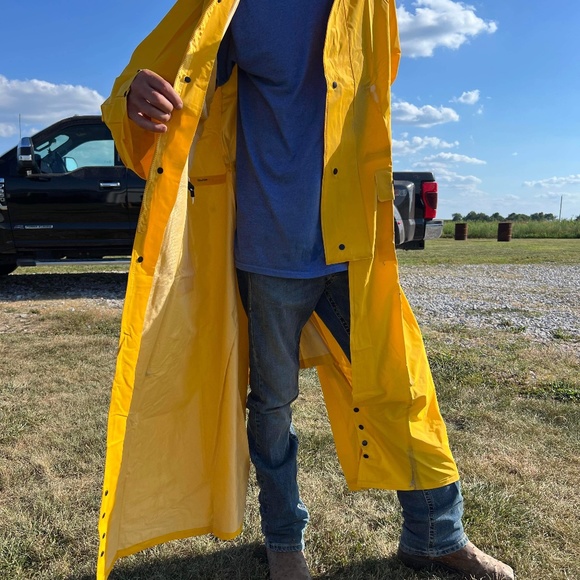 Yellow rain coat with snap on hood - Picture 1 of 8